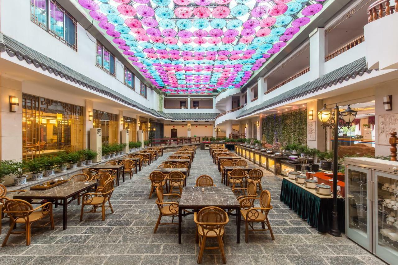 New Century Hotel Yangshuo Exterior foto